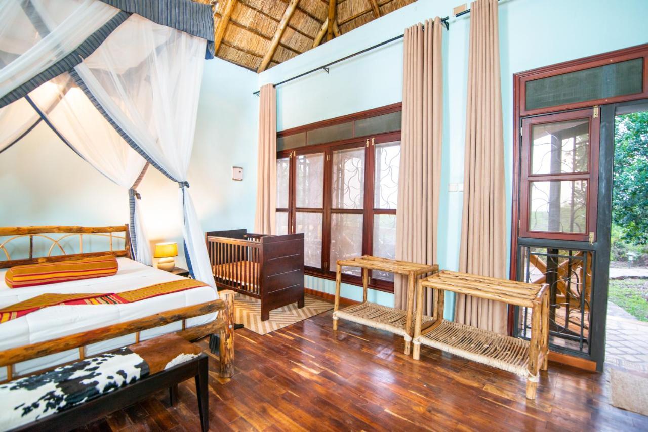 Buffalo Safari Lodge Katunguru Kültér fotó
