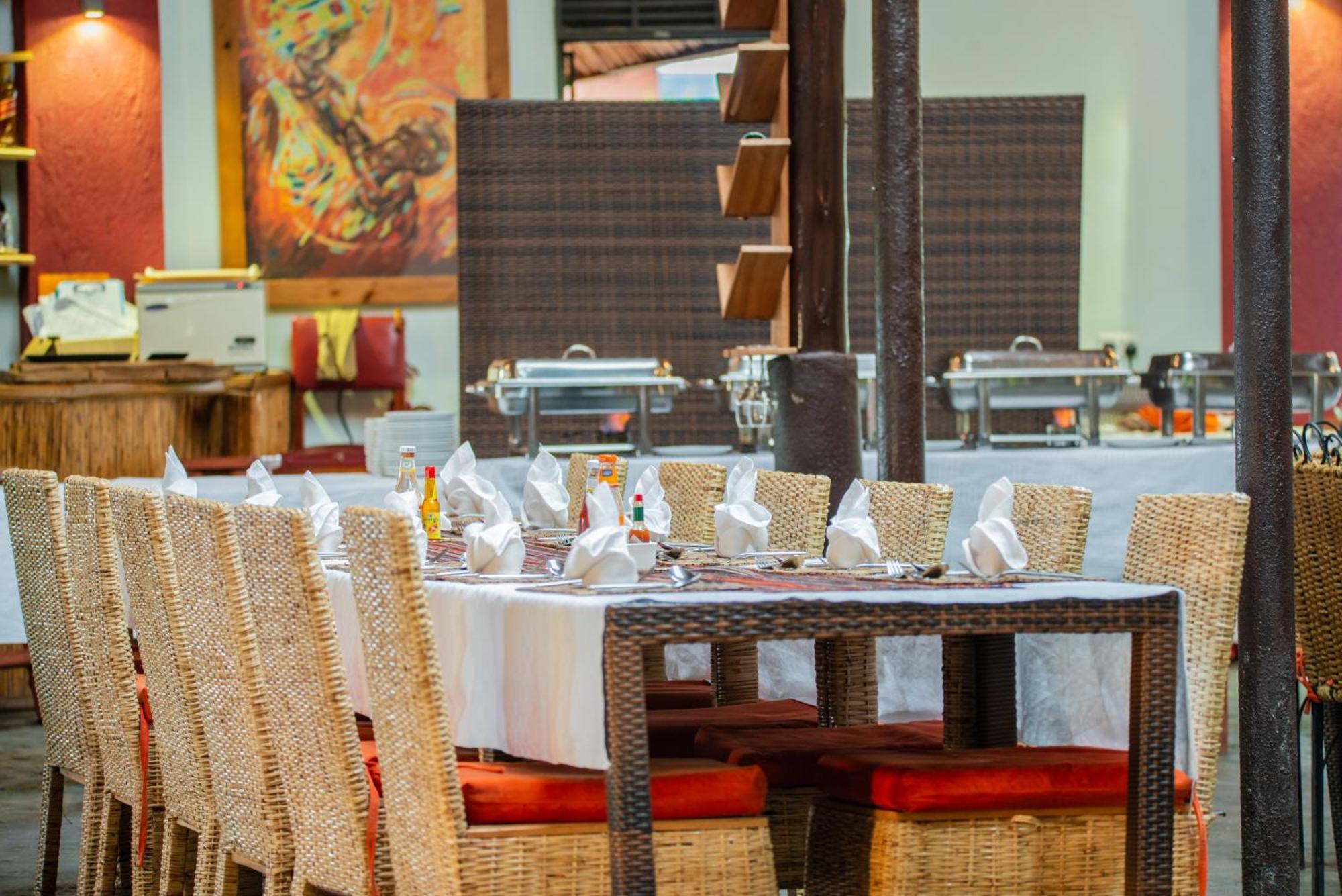 Buffalo Safari Lodge Katunguru Kültér fotó