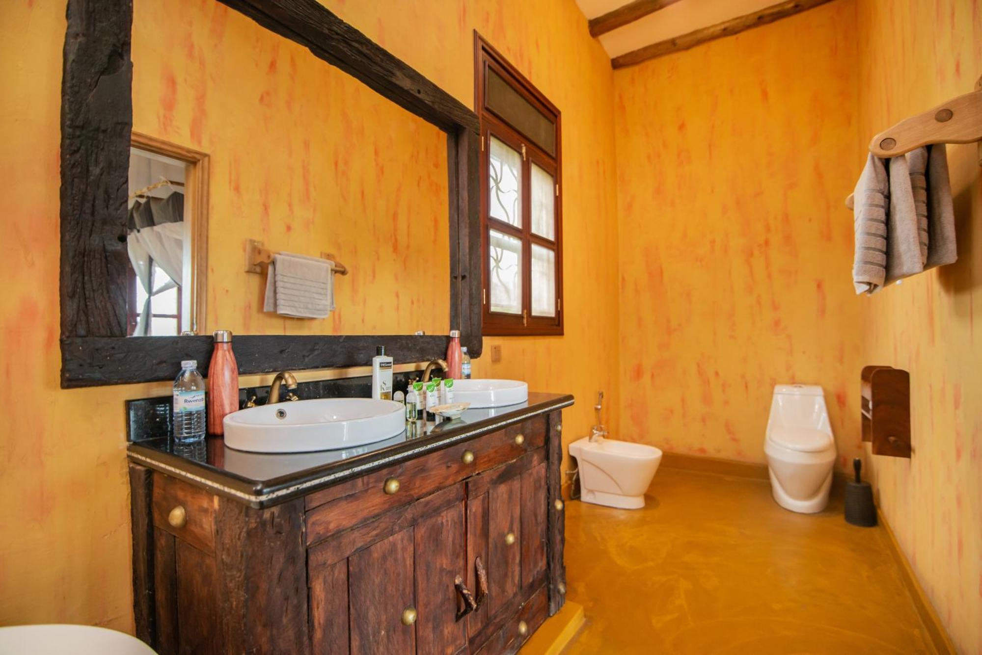 Buffalo Safari Lodge Katunguru Kültér fotó